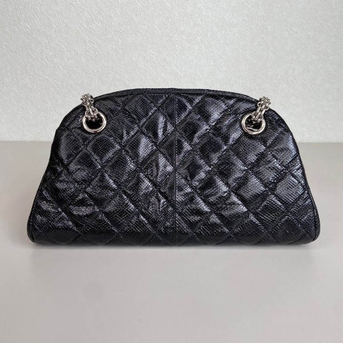 Chanel - Chanel Rare Lizard Embossed Mademoiselle Bag - Skuldertaske