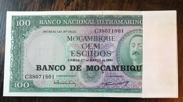 Mozambique. - 100 x 100 Escudos ND (1976 - old date 27.3.1961) - original bundle - Pick 117  (Ingen mindstepris)