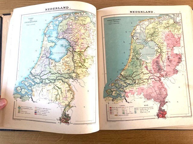 PR Bos - Bos’ kleine schoolatlas der geheele aarde (2de druk) - 1896