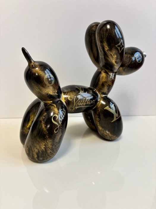 SylanArts - Luxury Ballon Dog LV