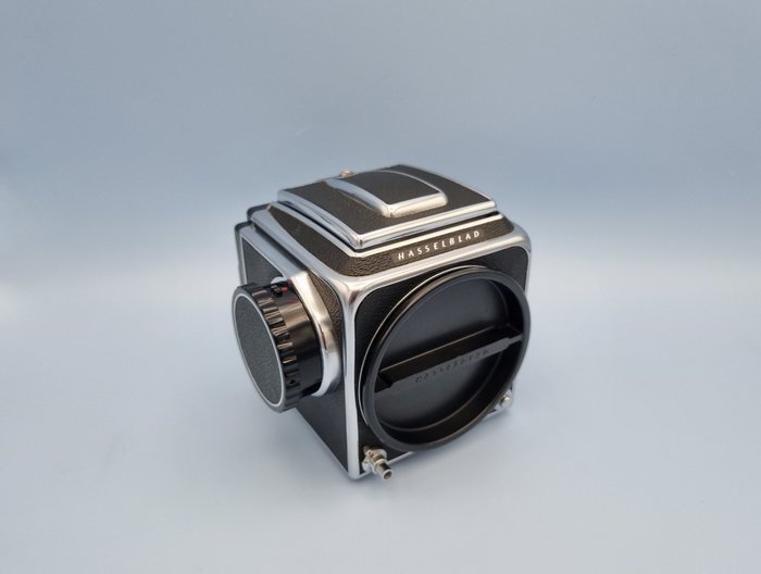 Hasselblad 500C/M body + Waist level finder classic | Mellemformat kamera