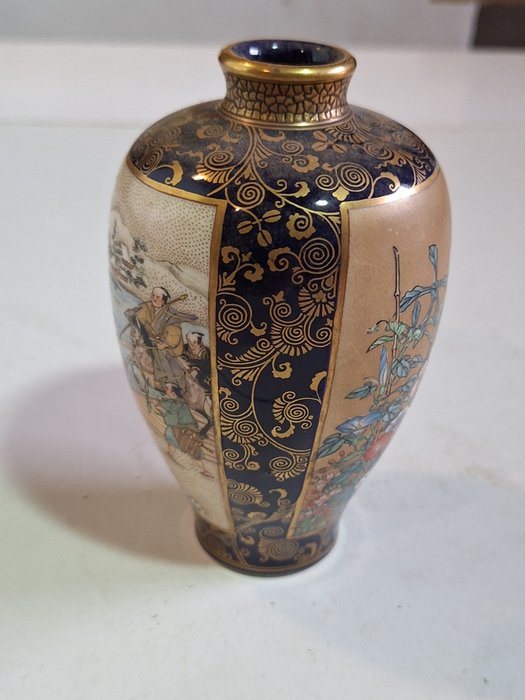 Vase - Keramik - Japan - Mærket 'Dai Nihon Taniguchi zō' 大日本谷口造