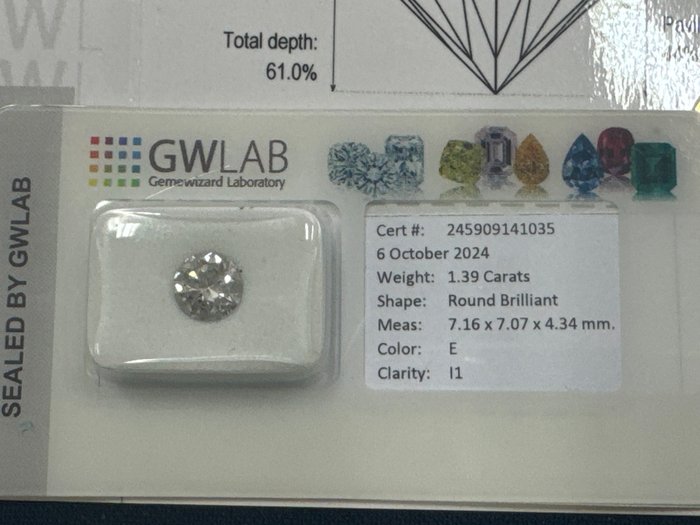 Ingen mindstepris - 1 pcs Diamant  (Natur)  - 1.39 ct - Rund - E - I1 - Gemewizard Gemological Laboratory (GWLab)