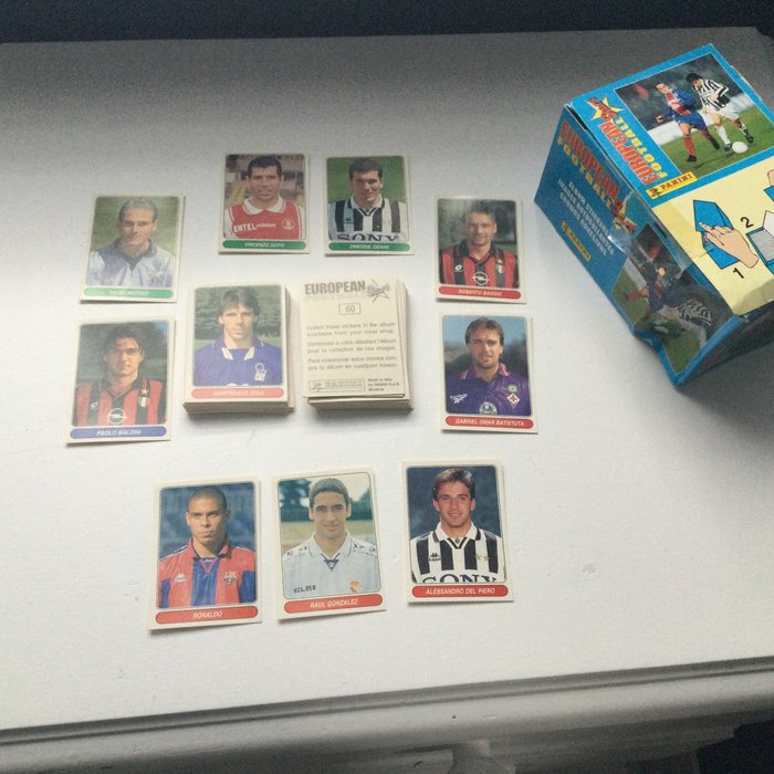 Panini - European Football Stars 1997/98 - Including Ronaldo/Zidane - Empty box + Complete loose Sticker Set