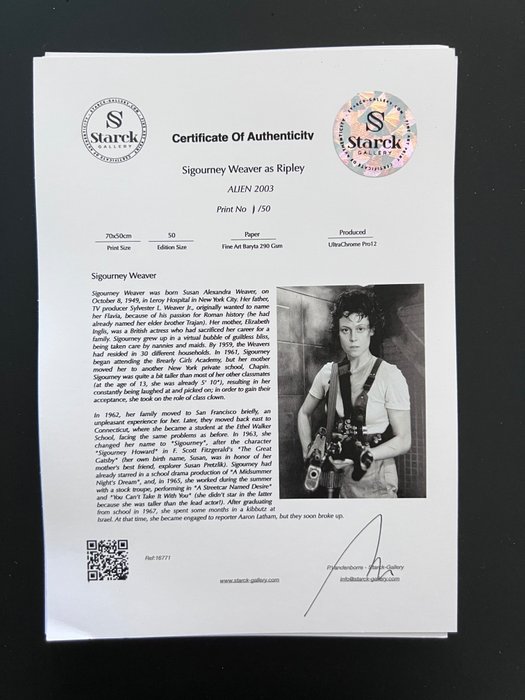 Aliens (1986) - Sigourney Weaver as Ellen Ripley - Fine Art Photography - Luxury Wooden Framed 70X50 cm - Limited Edition Nr 06 of 50 - Serial ID 16831 - Original Certificate (COA) Hologram Logo Editor and QR Code - 100% New items