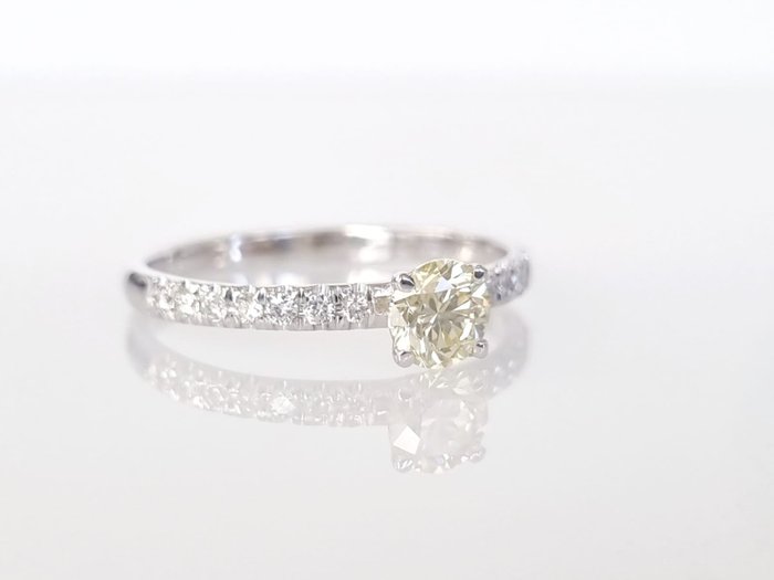 Forlovelsesring - 14 karat Hvidguld -  077ct tw Diamant (Naturfarvet)