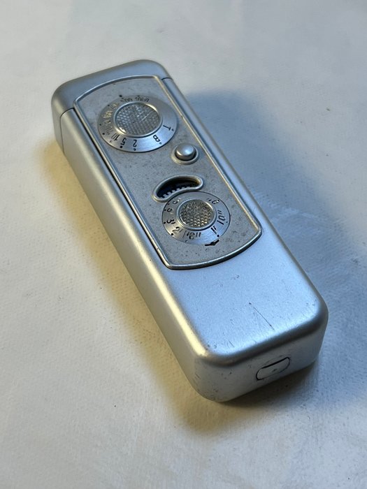 Minox III S ( 1954/1963) met chain + case Spion kamera