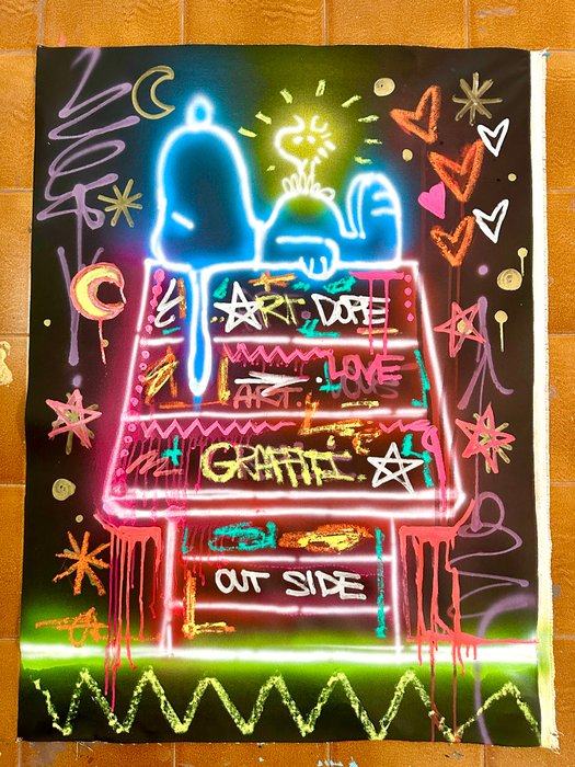 Outside313 - Snoopy graffiti house - neon black edition