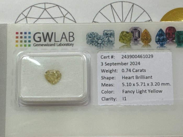 Ingen mindstepris - 1 pcs Diamant  (Naturfarvet)  - 0.74 ct - Hjerte - Fancy light Gul - I1 - Gemewizard Gemological Laboratory (GWLab)