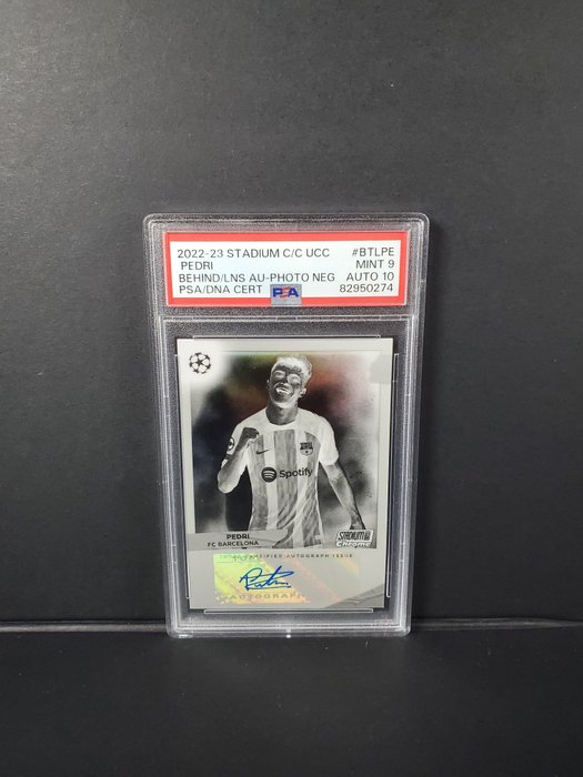 2022/23 Topps Stadium Club Chrome UCL Pedri Behind The Lens Photo Negative - Autograph /25 PSA/DNA 9 - Auto 10 Graded card