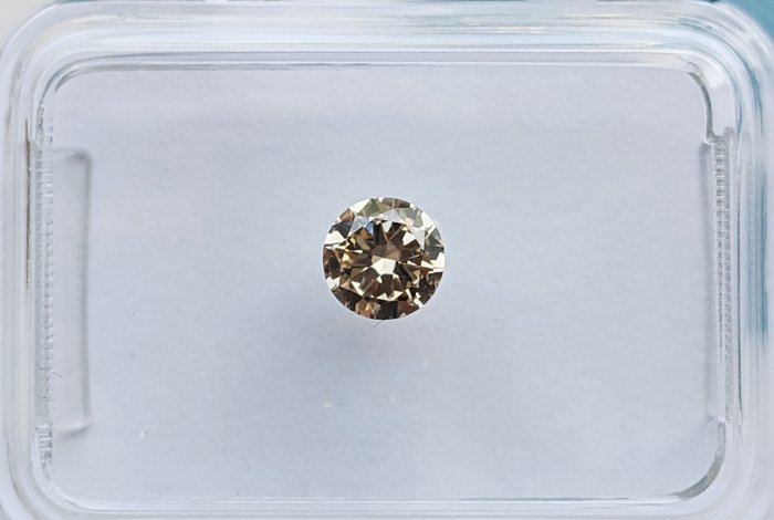 Ingen mindstepris - 1 pcs Diamant  (Naturfarvet)  - 030 ct - Rund - Fancy Brun - VS2 - International Gemological Institute (IGI)