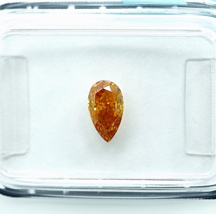 1 pcs Diamant  (Naturfarvet)  - 0.54 ct - Fancy intense Orange nuance Gul - SI2 - International Gemological Institute (IGI)