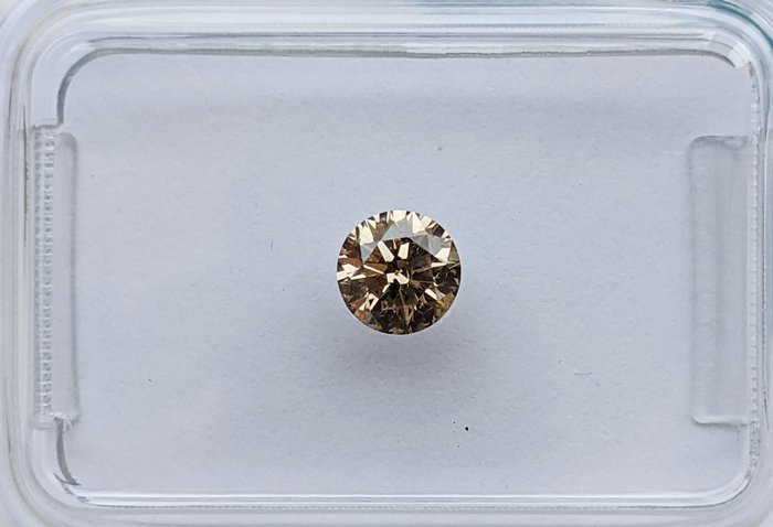 Ingen mindstepris - 1 pcs Diamant  (Naturfarvet)  - 0.31 ct - Rund - Fancy Brun - SI2 - International Gemological Institute (IGI)