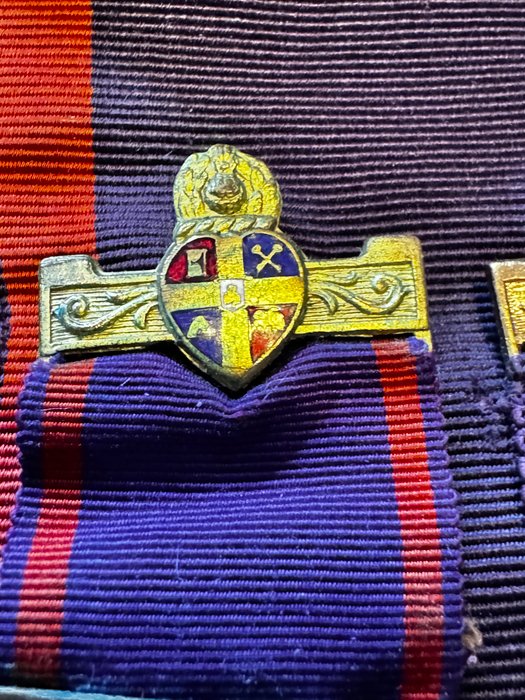 Storbritannien - Medalje - Circa 1910 Fattorini  Sons Independent Order of Oddfellows Manchester Unity Collar  3 Ribbons - 1910