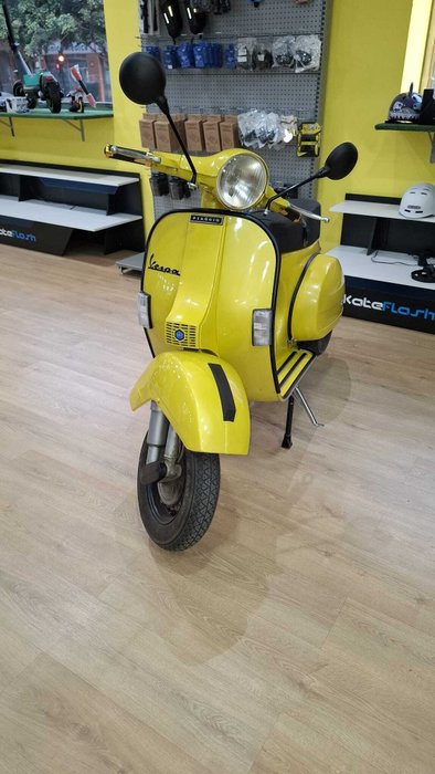 Piaggio - Vespa - P 200 E - 1983