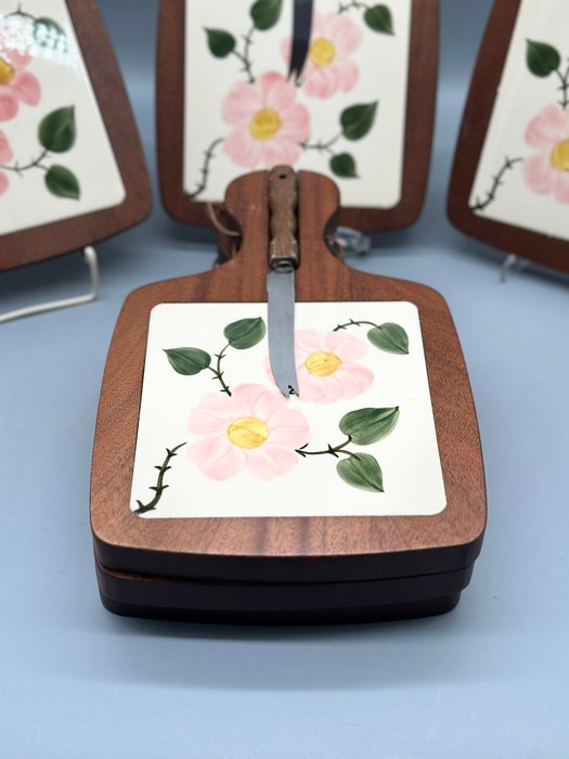 Morgenbakke sæt (4) - Villeroy  Boch "Wild Rose" Schneidebrett Set mit Messer - Træ