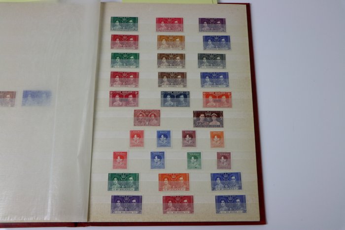 Storbritannien  - Frimærkesamling Colonial i 3 albums (MNH stemplet  ubrugt)