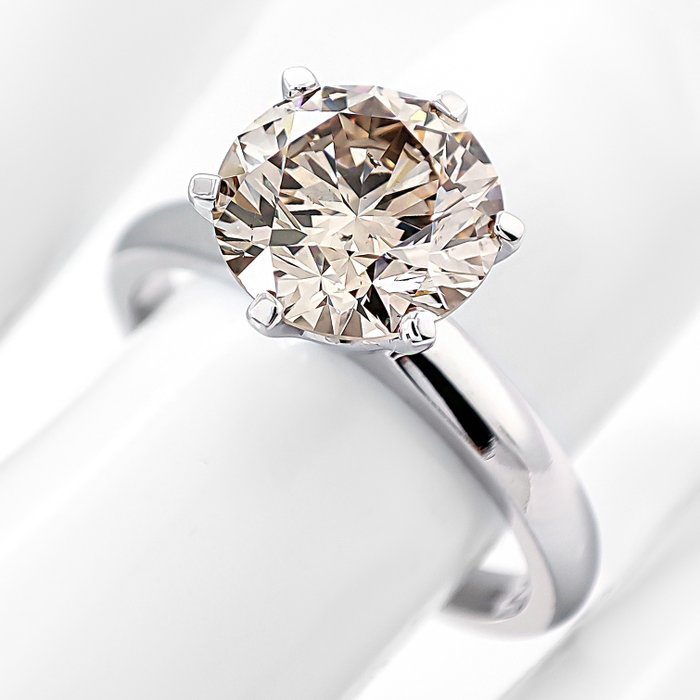 Ring - 14 karat Hvidguld -  2.19ct. tw. Diamant (Natur)