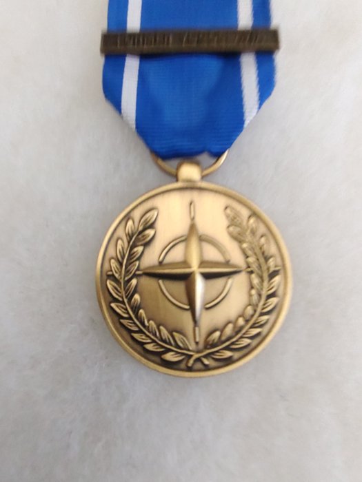 Europa - Militærmedalje - Masser af EU/Nato-medaljer