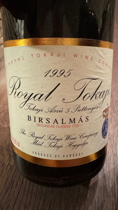 Royal Tokaji, Aszú 5 Puttonyos: 1990 Bojta  1991 Birsalmás  1995 Birsalmás - Tokaj 5 Puttonyos - 3 Jennies (0,5 L)