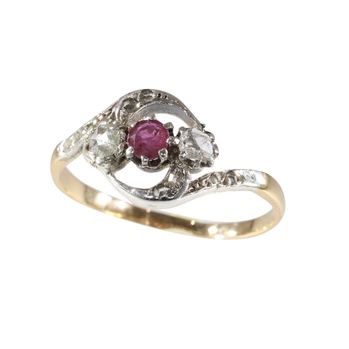 Ingen mindstepris - Ring - 18 kraat Rosaguld -  0.27ct. tw. Rubin - Diamant - Vintage antik, 1890