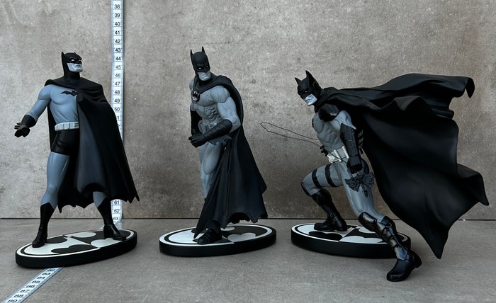 DC Direct - Batman - 1 - Batman (2 of 4)