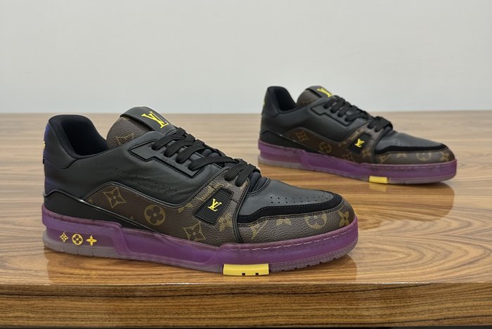 Louis Vuitton - Sneakers