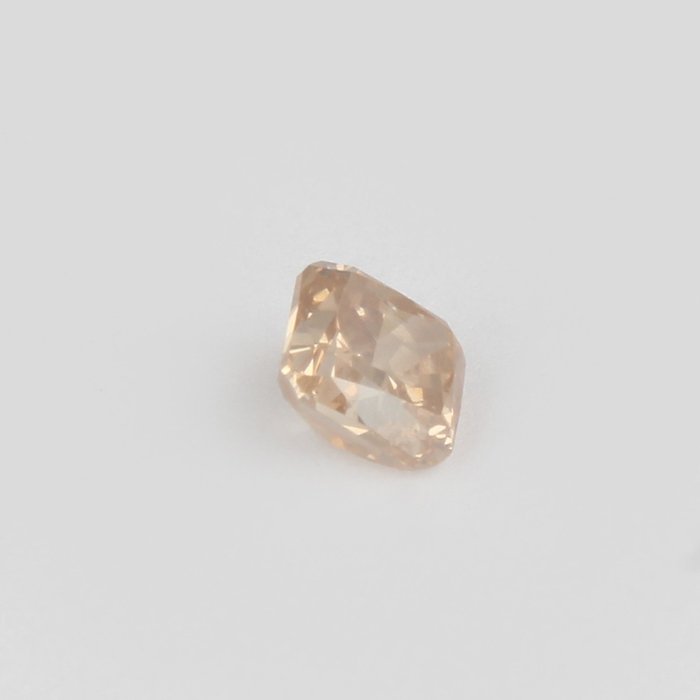 1 pcs Diamant  (Natur)  - 0.54 ct - Kvadrat - I1 - International Gemological Institute (IGI) - Brun