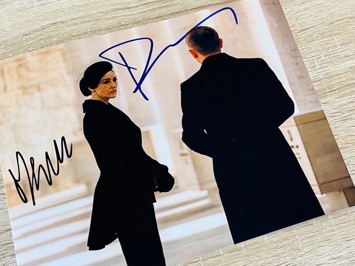 James Bond 007: Spectre - Double signed by Daniel Craig and Monica Bellucci - Autograf, Foto, signed with COA