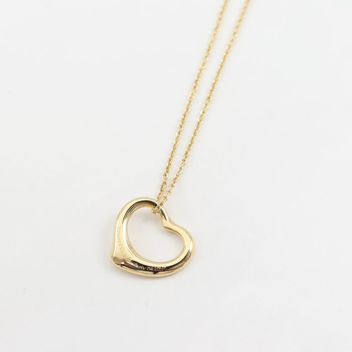 Tiffany  Co. - Halskæde med vedhæng - Elsa Peretti Open Heart Pendant - 18 kraat Gulguld