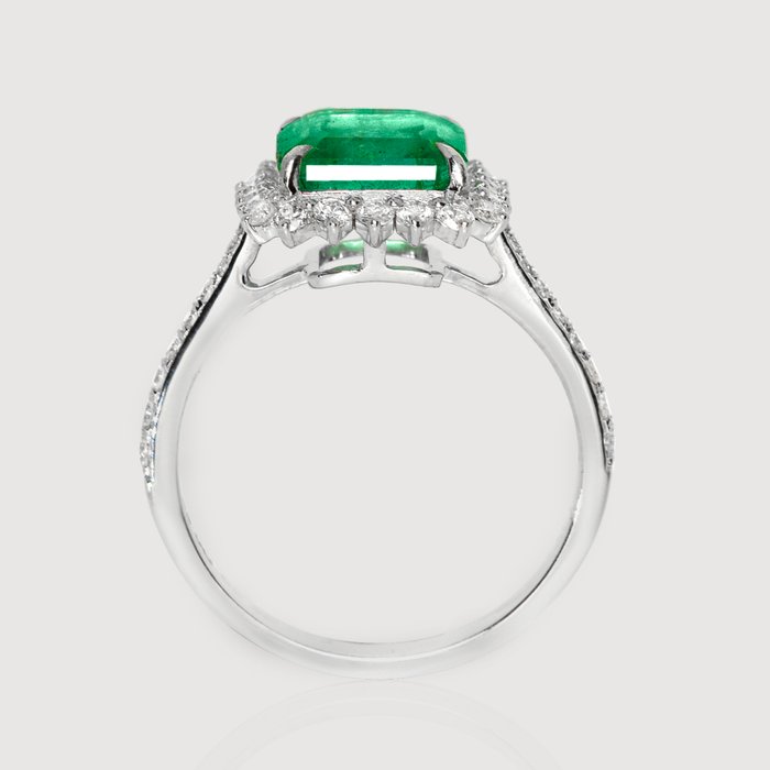 Ingen mindstepris - Ring - 14 karat Hvidguld -  3.22ct. tw. Smaragd - Diamant - IGI 2,69 ct Zambia Grøn