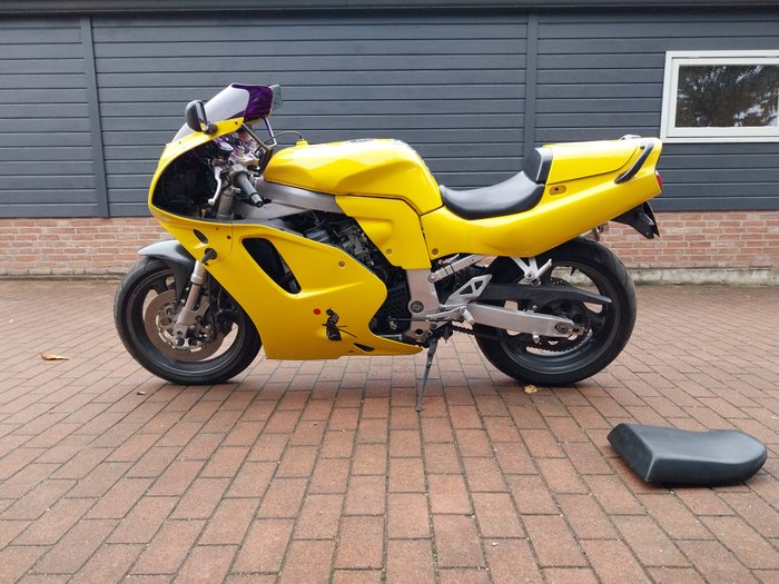 Suzuki - GSX-R 750 - NO RESERVE - 750 cc - 1992