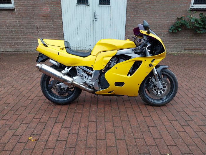 Suzuki - GSX-R 750 - NO RESERVE - 750 cc - 1992