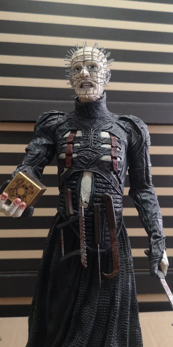 Neca  - Actionfigur Hellraiser - Pinhead 1/4 - 2000-2010