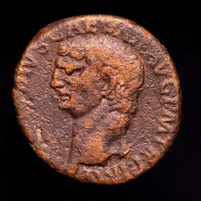 Romarriket. Claudius I (41-54 A.D.). As Rome, AD 41-50. - Minerva  to right, hurling javelin and holding round shield; S-C across lower  (Ingen mindstepris)