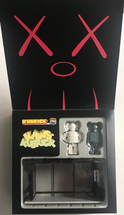 Kaws (1974) - Kubrick Bus Stop 4 Be@rbrick Medicom Toy