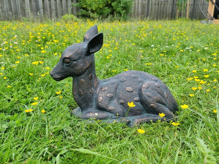 Statue, Large Metal Reclining Deer - New - 26.5 cm - Metal