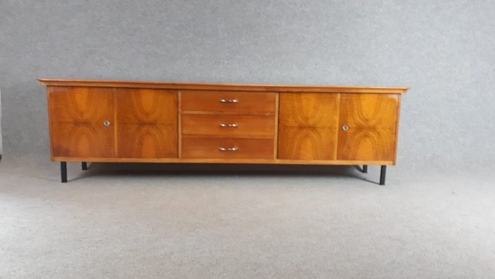 Credenza - Teaktræ - vintage skænk i teaktræ med fire låger og tre skuffer