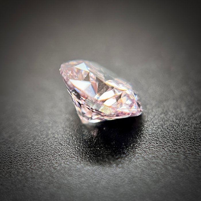 1 pcs Diamant - 0.25 ct - Rund - very light pink - SI2