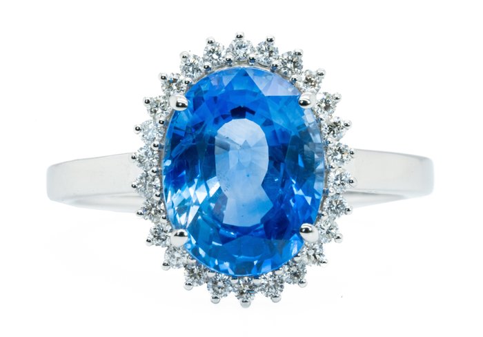 Ring - 18 kraat Hvidguld, 'Cornflower Blue' (Ceylon) -  4.09ct. tw. Safir - Diamant - 0,24 ct - VS