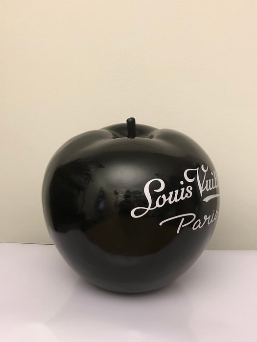 GF Exclusives - Louis Vuitton Apple XL