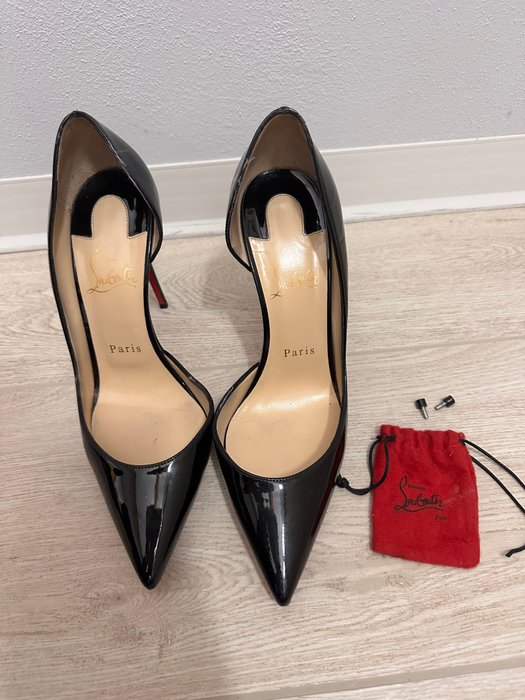 Christian Louboutin - Sko med høje hæle - Størelse: Shoes / EU 38