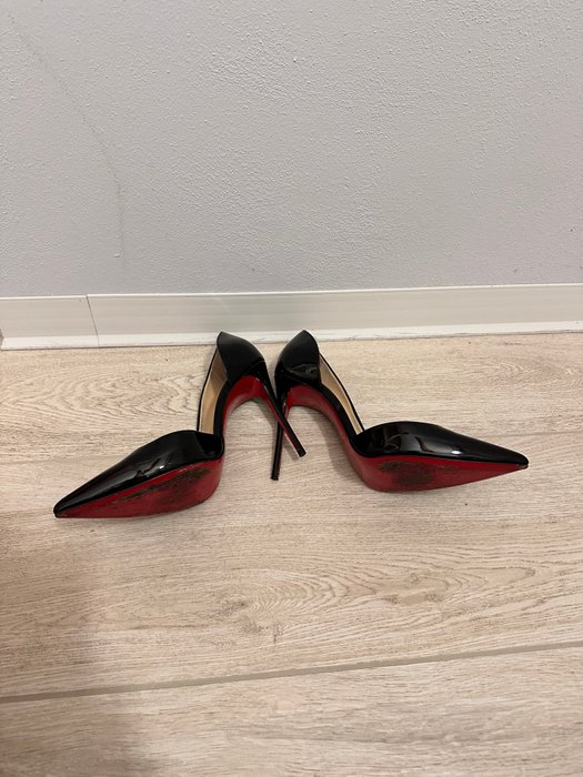 Christian Louboutin - Sko med høje hæle - Størelse: Shoes / EU 38