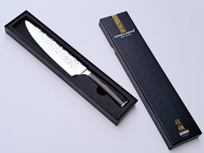 Shinrai Japan - professional Chef knife - Hammered Stainless Steel - Pakka Wood - Chef's - Køkkenkniv - Rustfrit stål - Japan