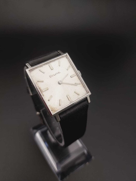 Bulova - Square tank - dress watch - Ingen mindstepris - M6 2-100757 - Mænd - 1960-1969