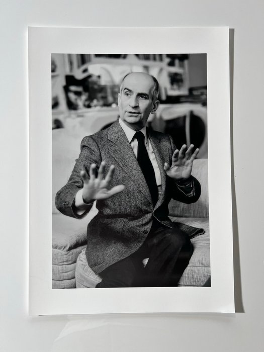 Louis de Funès - At Home 1978 - Collector Image - Size 42x30 cm - 100% new - Gallery Stamp 3/20 pcs  sign - Never Exposed - Baryta - Flat shipped ! - No carton tube - Ready to Frame size A3 42x30 cm