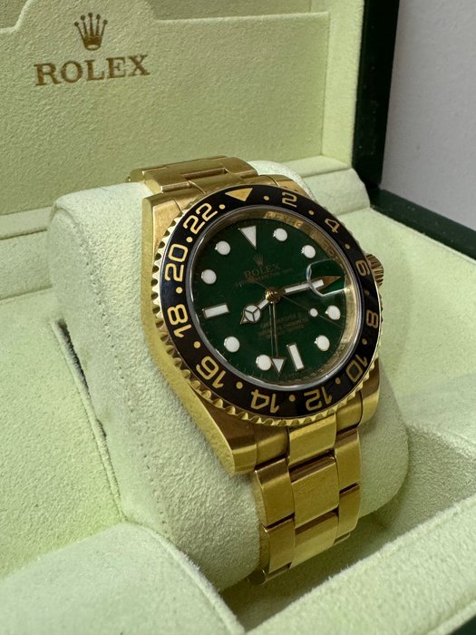 Rolex - GMT-Master II - 116718LN - Unisex - 2000-2010