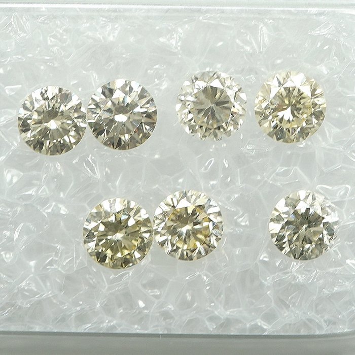 7 pcs Diamant  (Naturfarvet)  - 1.06 ct Blandet gul - SI1, VS1 - Gem Report Antwerp (GRA)