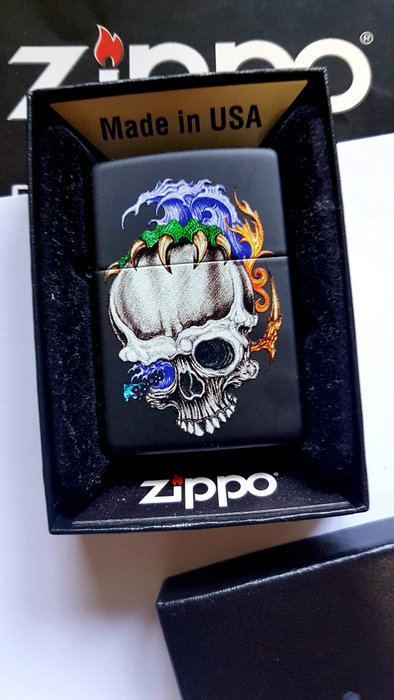 Zippo - Original Zippo Rarität Schädelklaue Skull Tattoo Emblem - Lighter - Chrome