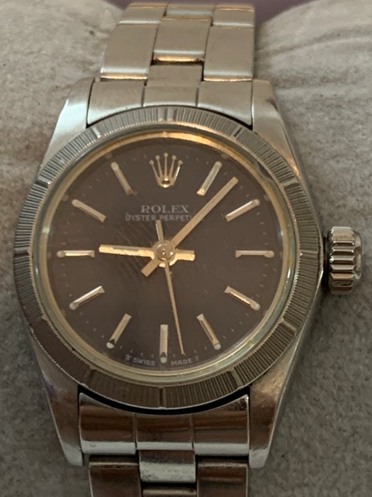 Rolex - Oyster Perpetual - Ingen mindstepris - 67230 - Kvinder - 1990-1999